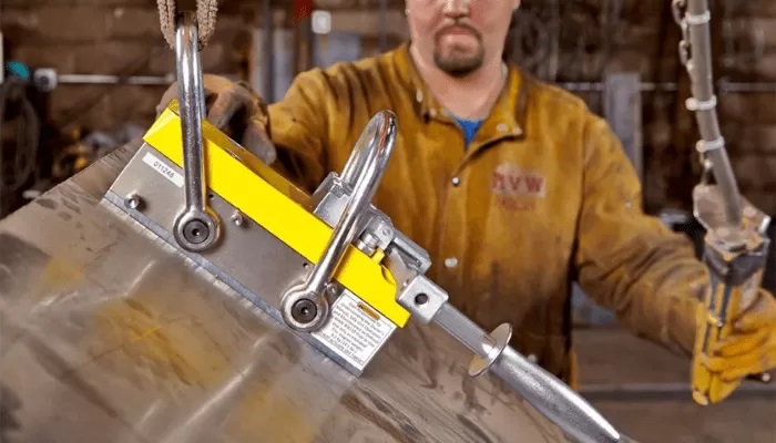 راهنمای ایمنی کار با مگنتهای قوی: نکات و ترفندها