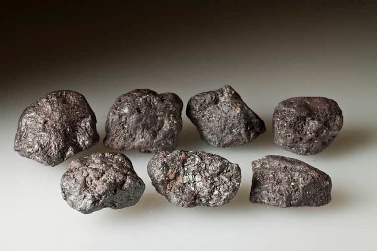 سنگ های مغناطیسی