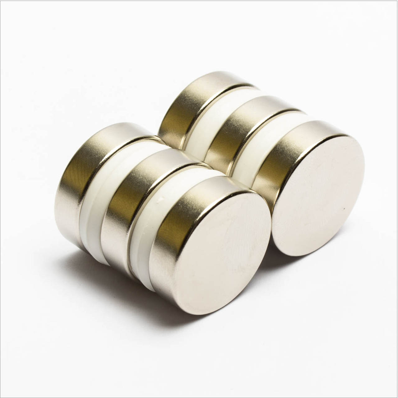 خصوصیات فیزیکی و شیمیایی آهنربای نئودیمیوم