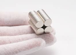 نحوه محاسبه نیروی کشش آهنربای نئودیمیوم